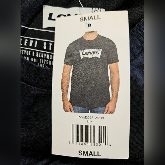 LEVI'S TSHIRT • Black • White Logo • Crew Neck • NWT • Small • - Picture 2 of 5